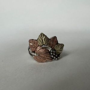 10kt Gold and Sterling Silver Leaf Ring Size 9